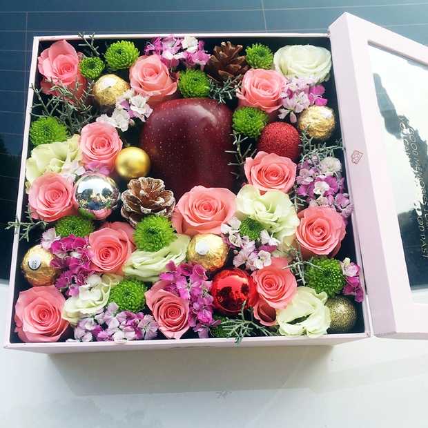 温情祝福-13朵粉玫瑰花圣诞精