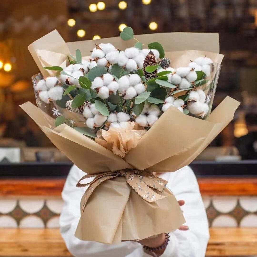 白雪公主/19朵木棉花搭配尤加利精美花束包装