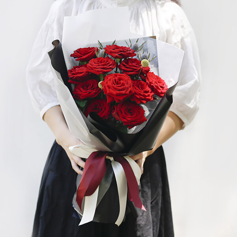深深吸引/11朵红玫瑰花精美花
