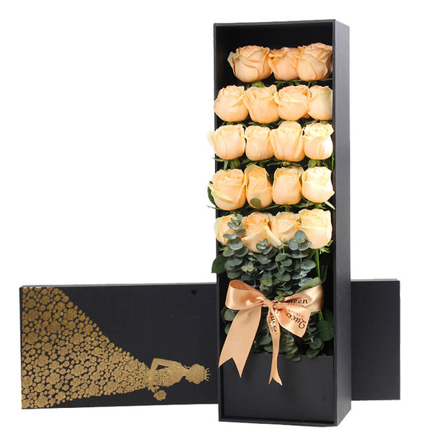 浪漫女王-19朵精选香槟玫瑰花配礼盒盛放
