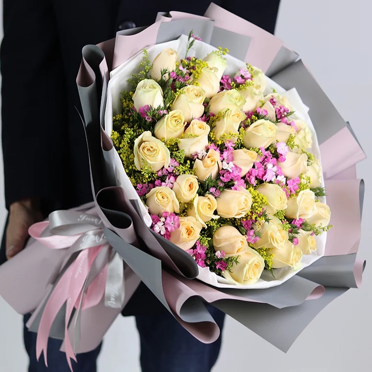 春暖花开-33朵香槟玫瑰花精美包装