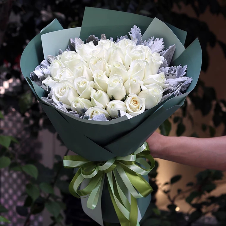 金色年华-29朵白色玫瑰花精美包装