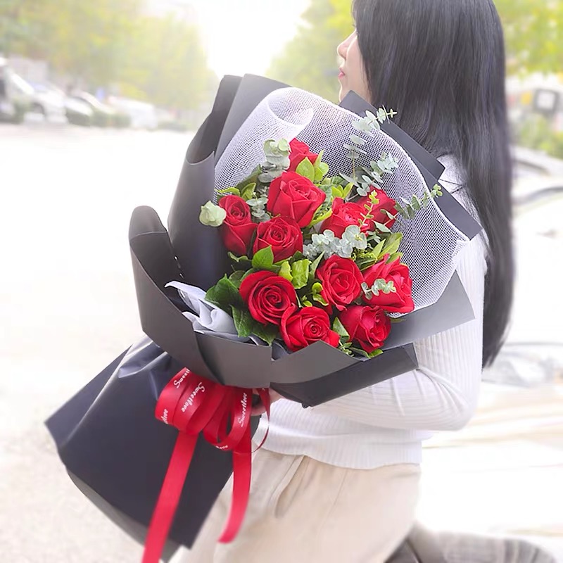 青春纪念日/11朵红玫瑰花配尤加利精美包装/新年生日送祝福礼物/送花上门鲜花速递同城