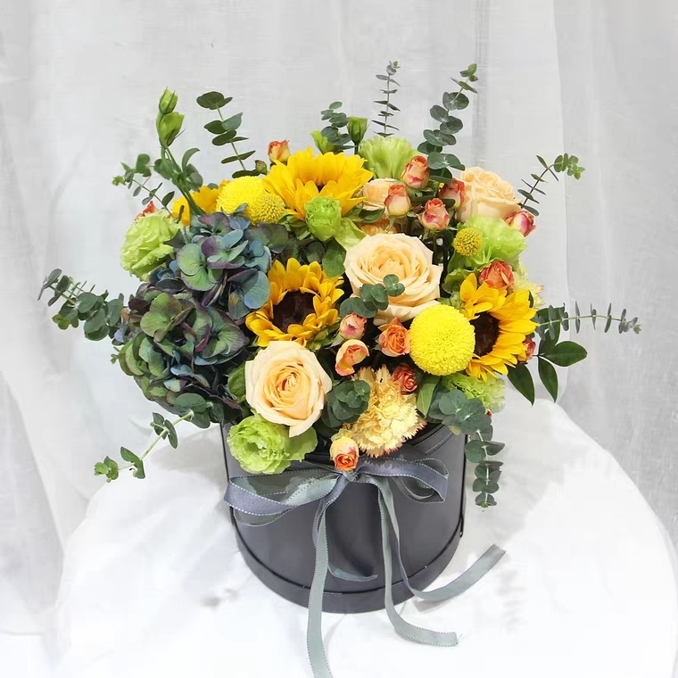 心雨心愿-向日葵+玫瑰花+尤加