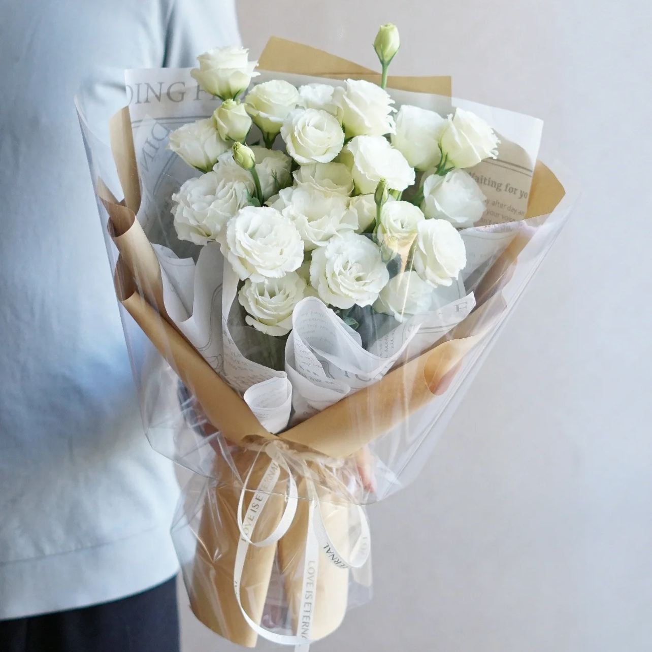 真爱永不变/白色洋桔梗精美花束包装