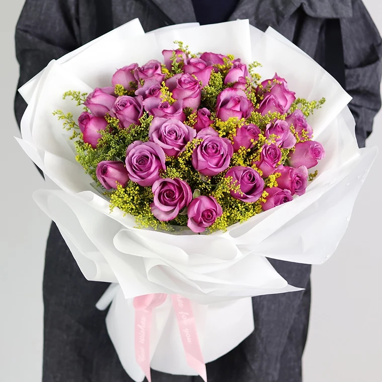 一生相守-33朵玫瑰花+黄英精美圆形包装