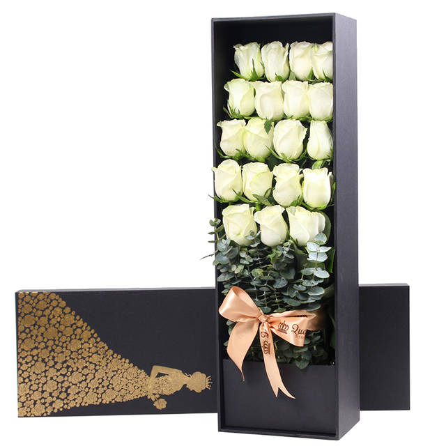 女王驾到-19朵精选白色玫瑰花配礼盒盛放