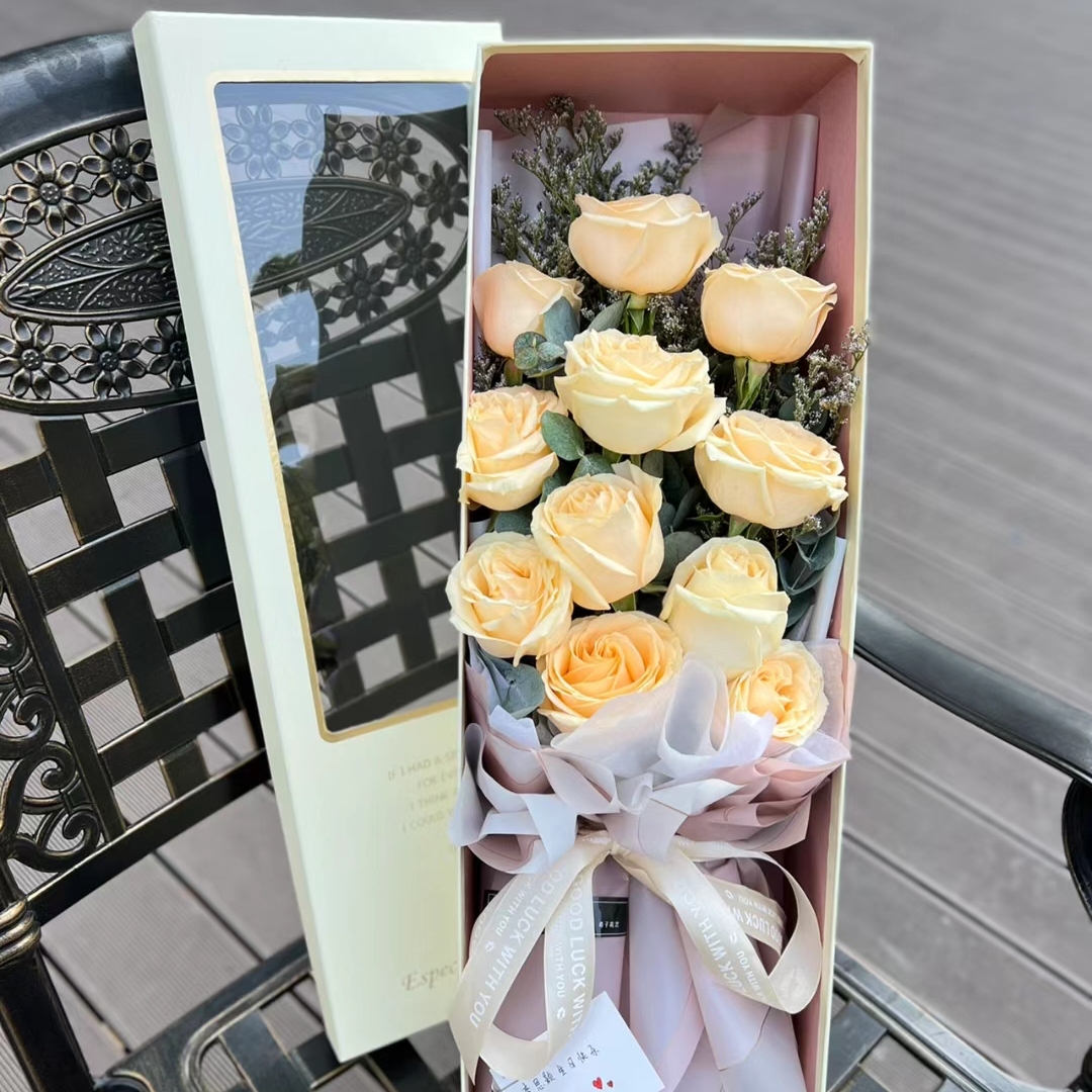等风来/11朵香槟玫瑰花精美礼