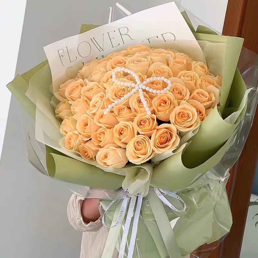 追风去/33朵香槟玫瑰花精美花