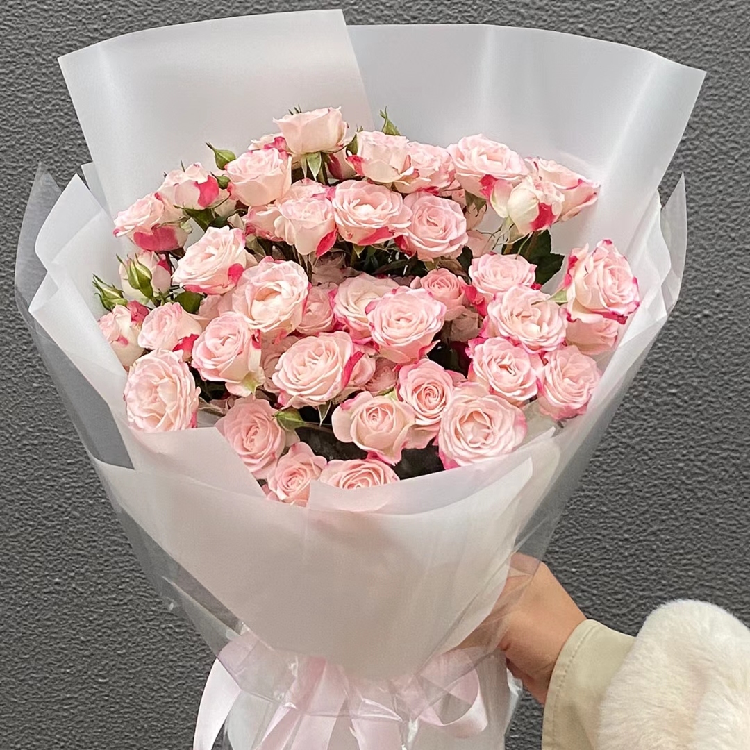 伴你左右/8枝多头玫瑰花（多头