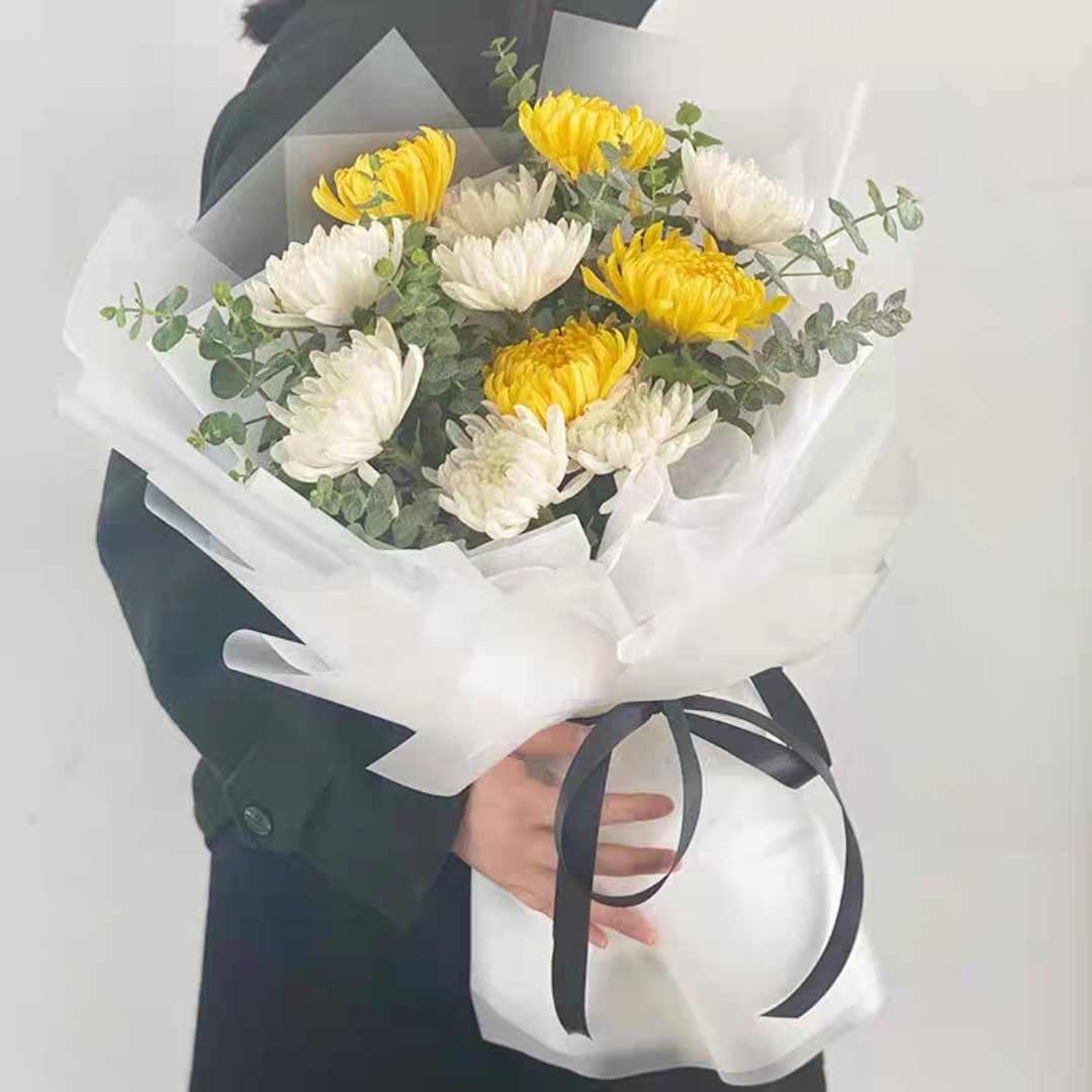 永远怀恋/11朵黄白菊花精美花束包装 005