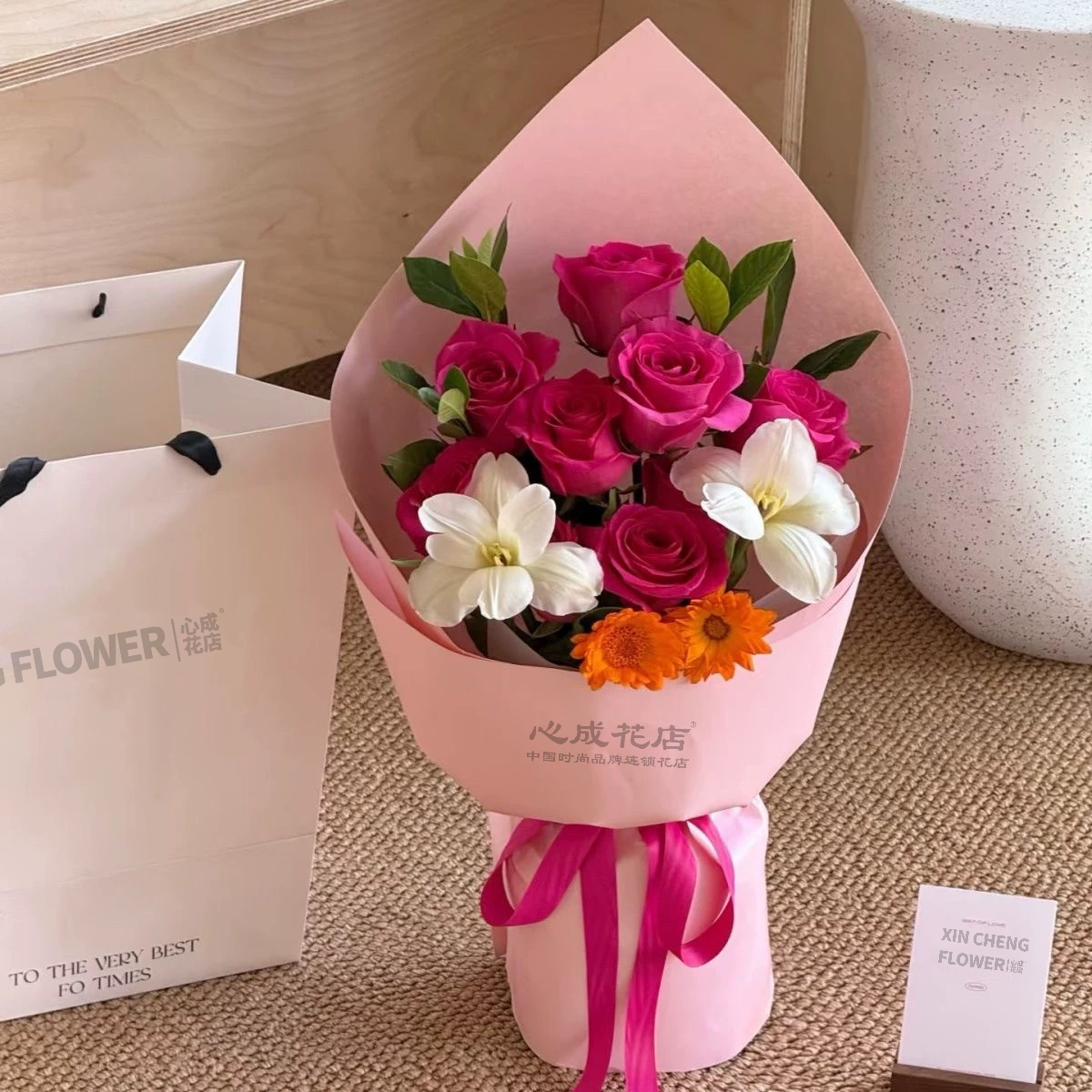 广志送美伢的花9朵玫瑰花束配郁