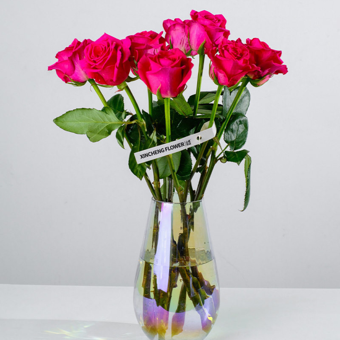 桃红色玫瑰花1扎8-10枝弗洛