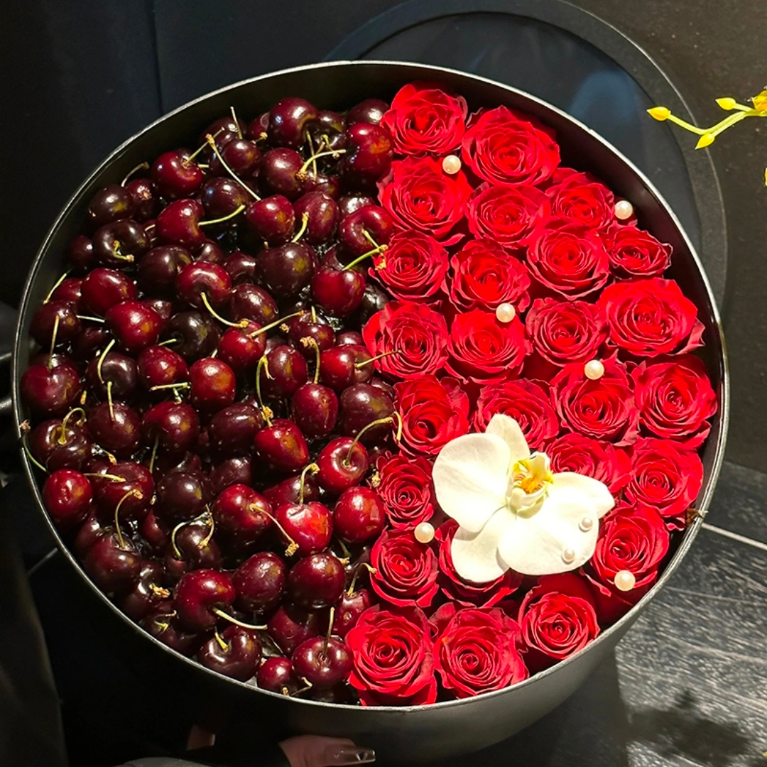 大吉大厘鲜花水果礼盒/33朵红