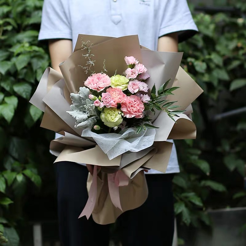 恩情无限-5朵康乃馨+3支多头