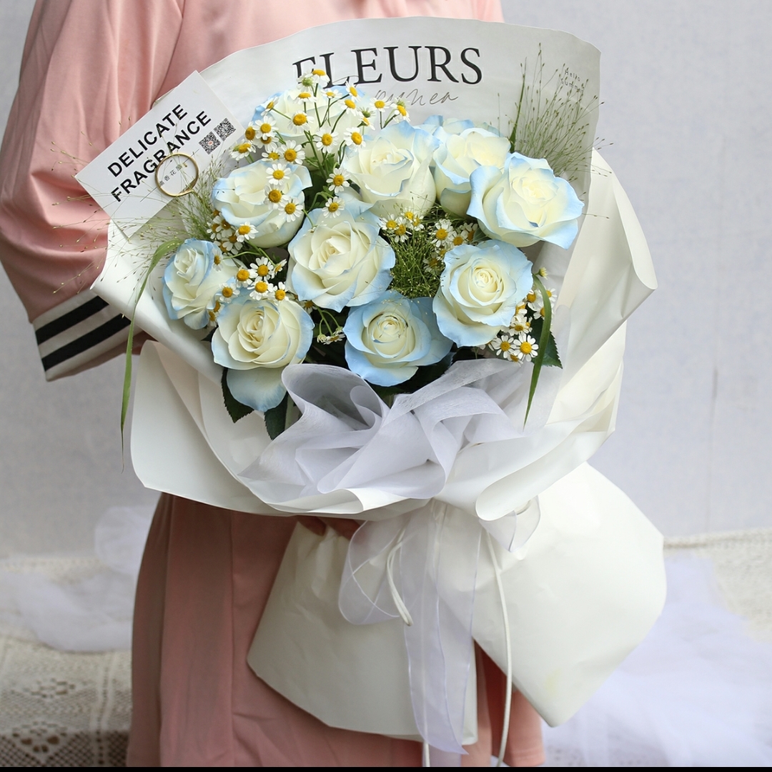 时尚女神/11朵碎冰蓝玫瑰花精