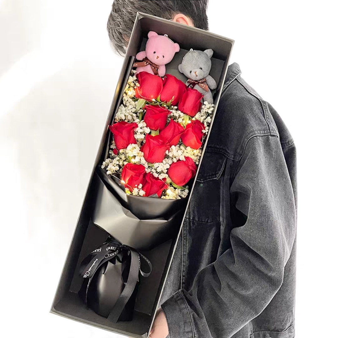 阳光快乐每一天/11朵红玫瑰花