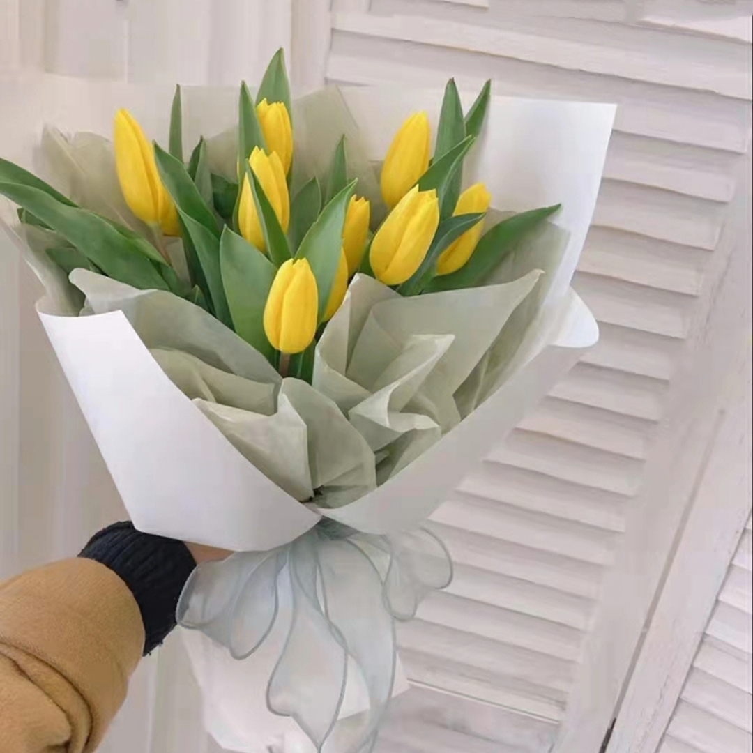梦境-9朵黄色郁金香精美花束包装
