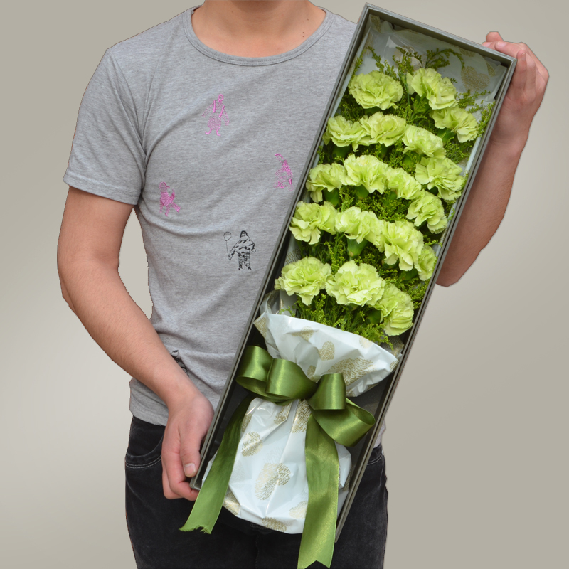 幸福常绿——18朵绿色康乃馨礼