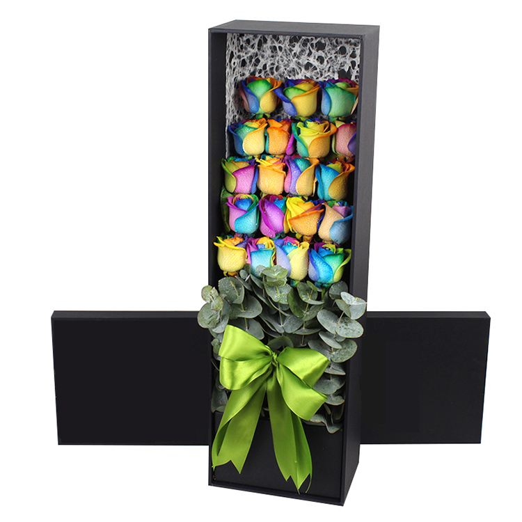 永远的浪漫-19朵荷兰进口七彩玫瑰花礼盒盛放