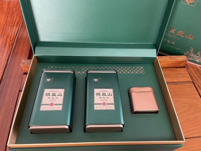 棋盤山芽毛尖２