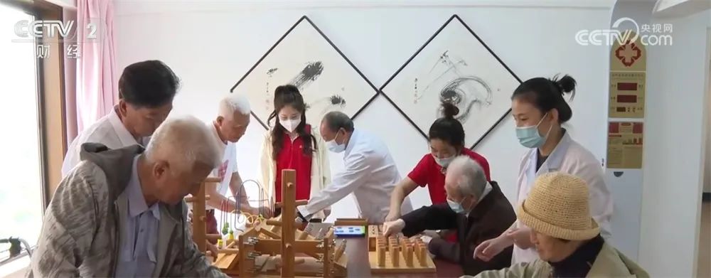 “数”说上半年银发经济发展态势良好 银发群体消费潜力持续释放