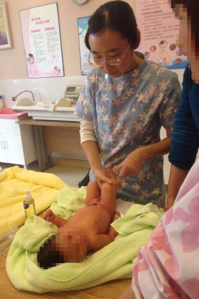 
	张琴
2018年参加母婴、育婴师培训
现月薪9800元 
