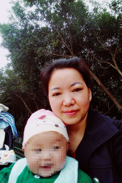 
	李忠容
2016年参加育婴师培训
现月薪6800元
