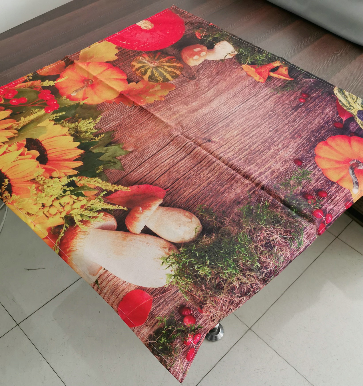 Digital printed table cloth