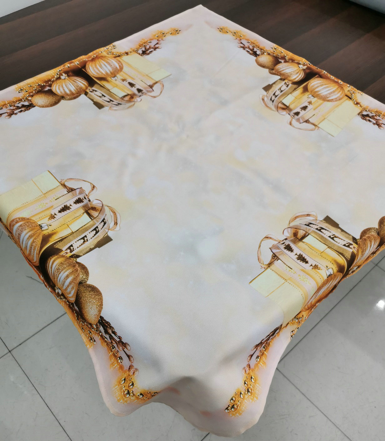 Digital printed table cloth