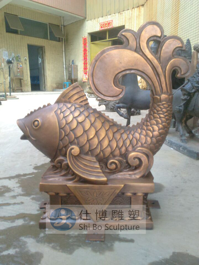 水景鱼雕塑小品