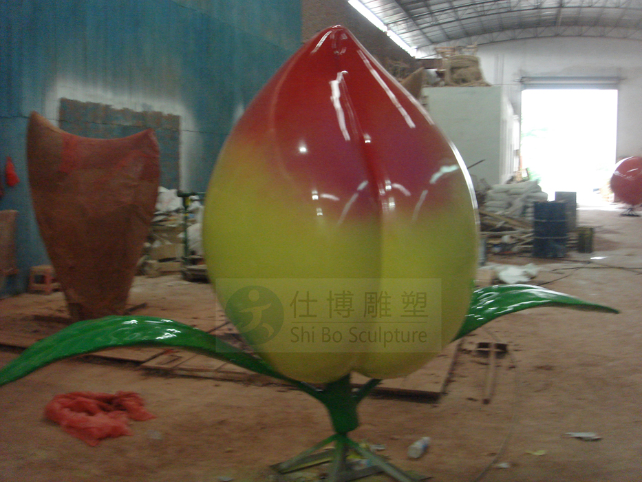 水蜜桃雕塑