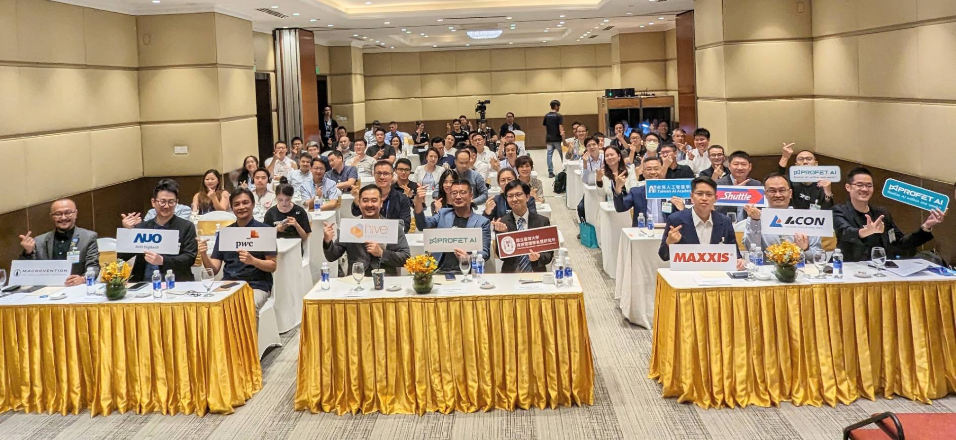 Profet AI 首场东南亚 Crossover Talks  达阵 高规格 AI 企业和学术资源前进越南胡志明市 协助人才赋能与企业转型