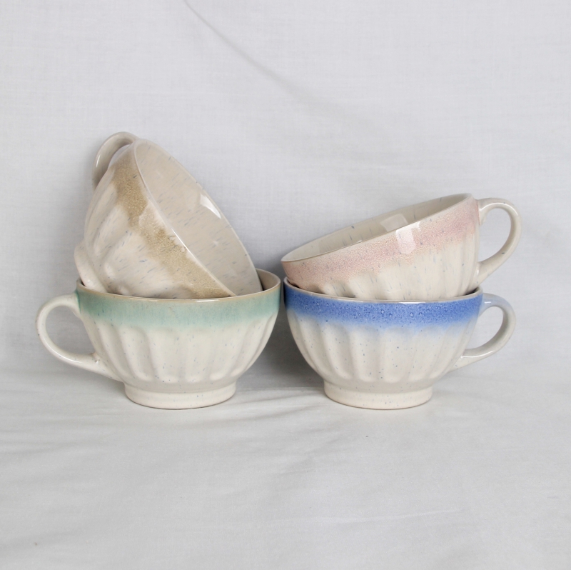 18oz breakfast mug with reactive glaze effect