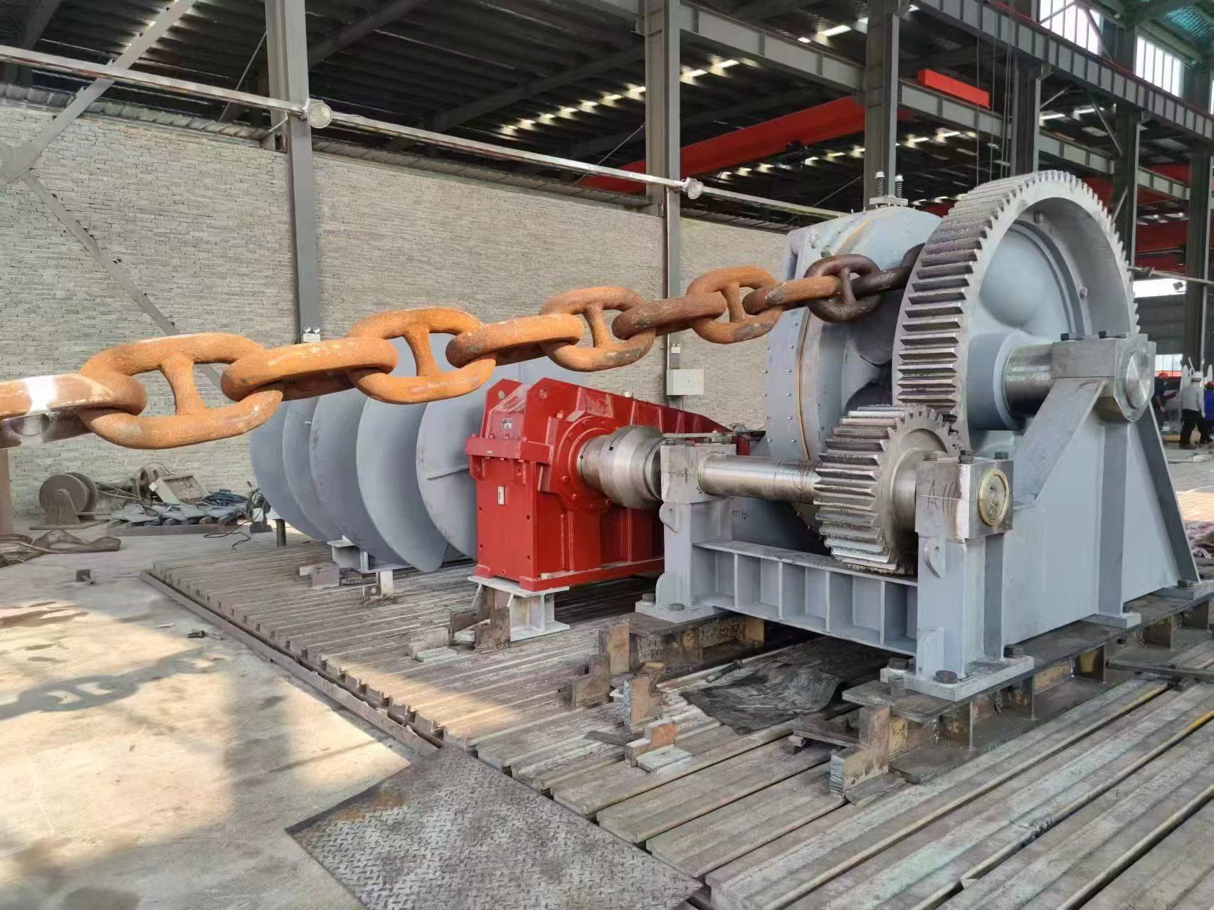 φ90 电动组合锚机