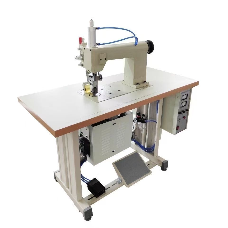 超声波无缝内衣机 无痕内衣切边机机器 超声波内衣机