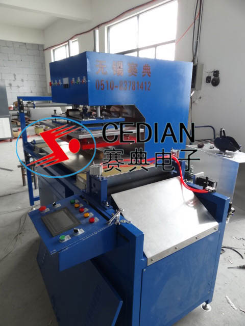 无锡订制卷材布料凹凸压花机