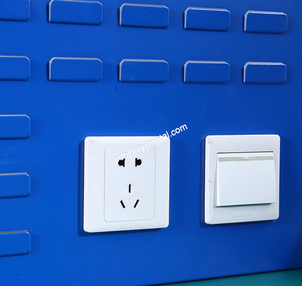 power socket and swift