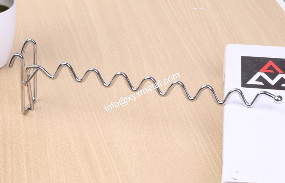 wave hanger for gridwall
