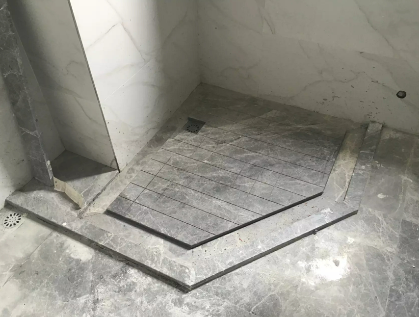 广州测量定制天然大理石防滑石淋浴间挡水石花岗岩 淋浴板拉槽面
