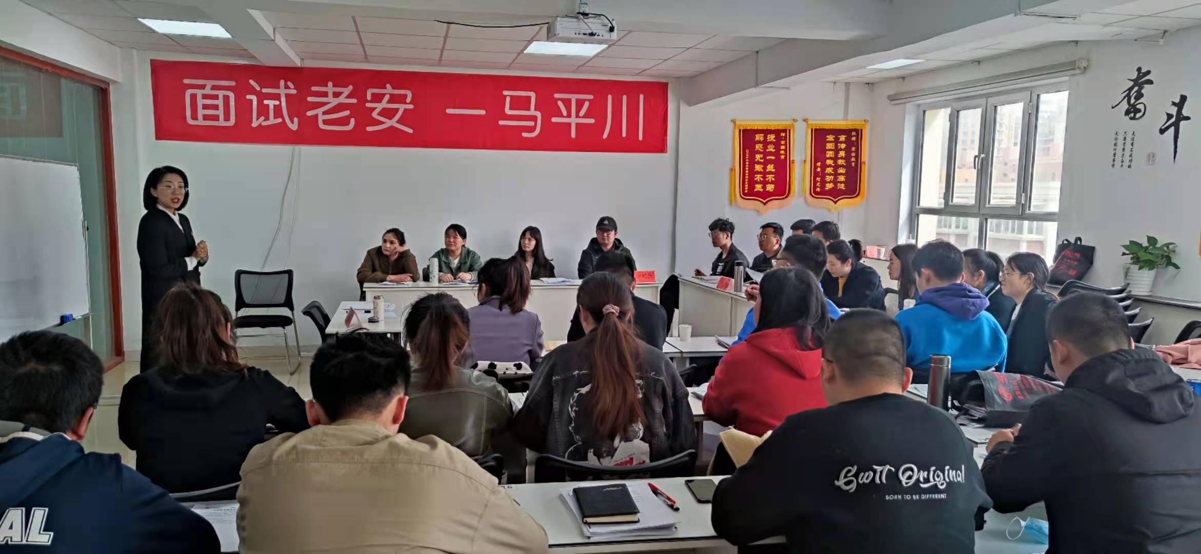 2022年兵团公务员面试班次盛大开启！