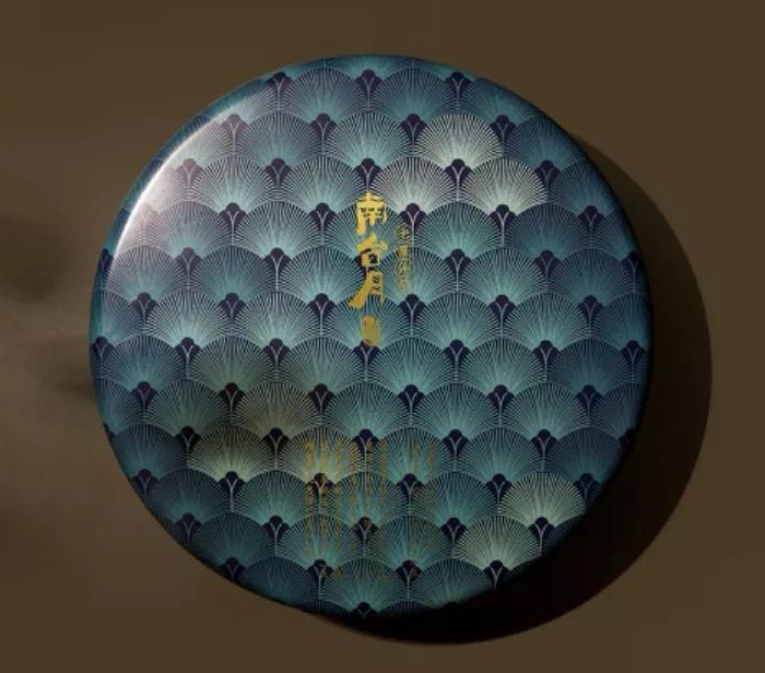 七星伴月