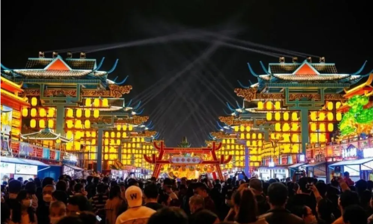 全国多省市放大招点亮“新夜态”光影夜游行业或再迎“井喷”期