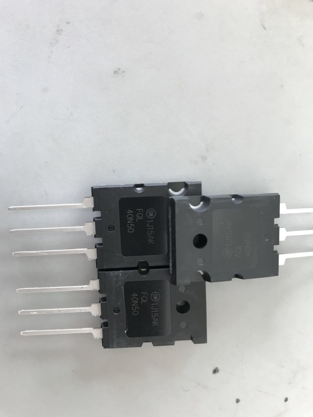 IGBT