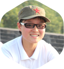 
	

 
	
		景文清 
	


在这短短的21天中
我们一起哭过、笑过，最终我们走向了胜利，在这背后是我们付出的努力
是每个老师给我们的鼓励和我们每个人的坚持不懈。还记得一开始我的胆小和那么一点点的不自信
担心自己没有能力挑战这21天
可是当自己真正亲身经历过后才发现原来自己可以变得更自信
更阳光这些成长都是21天一点一滴积累起来的，这是一次真正的超越之旅！
 
