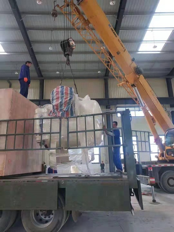 成都某倉房設備運輸案例