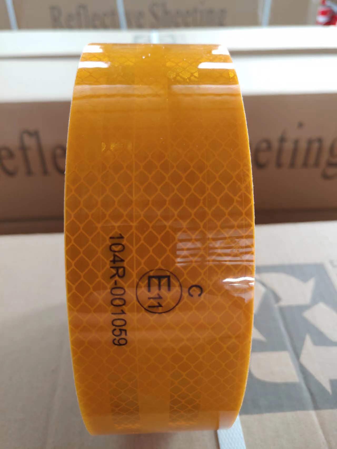 ECE-104R 欧标 车身反光贴