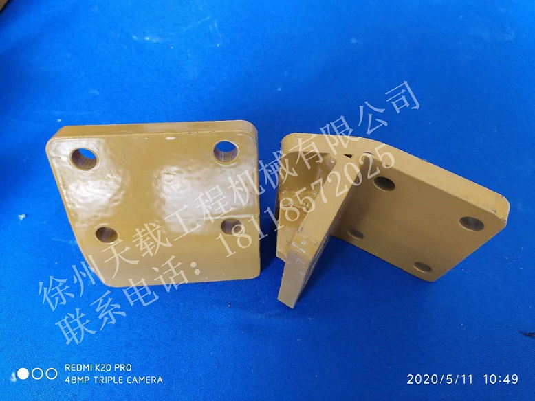 250100572  Z3(YC).1.8前支架(左)