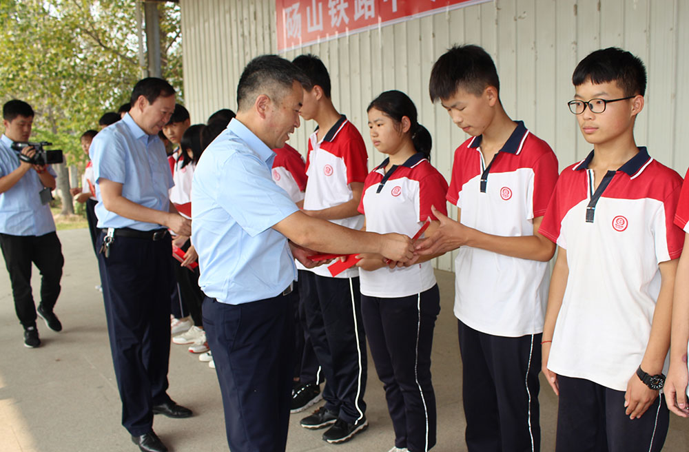 砀山铁路中学2018-2019学年度表彰学生风采