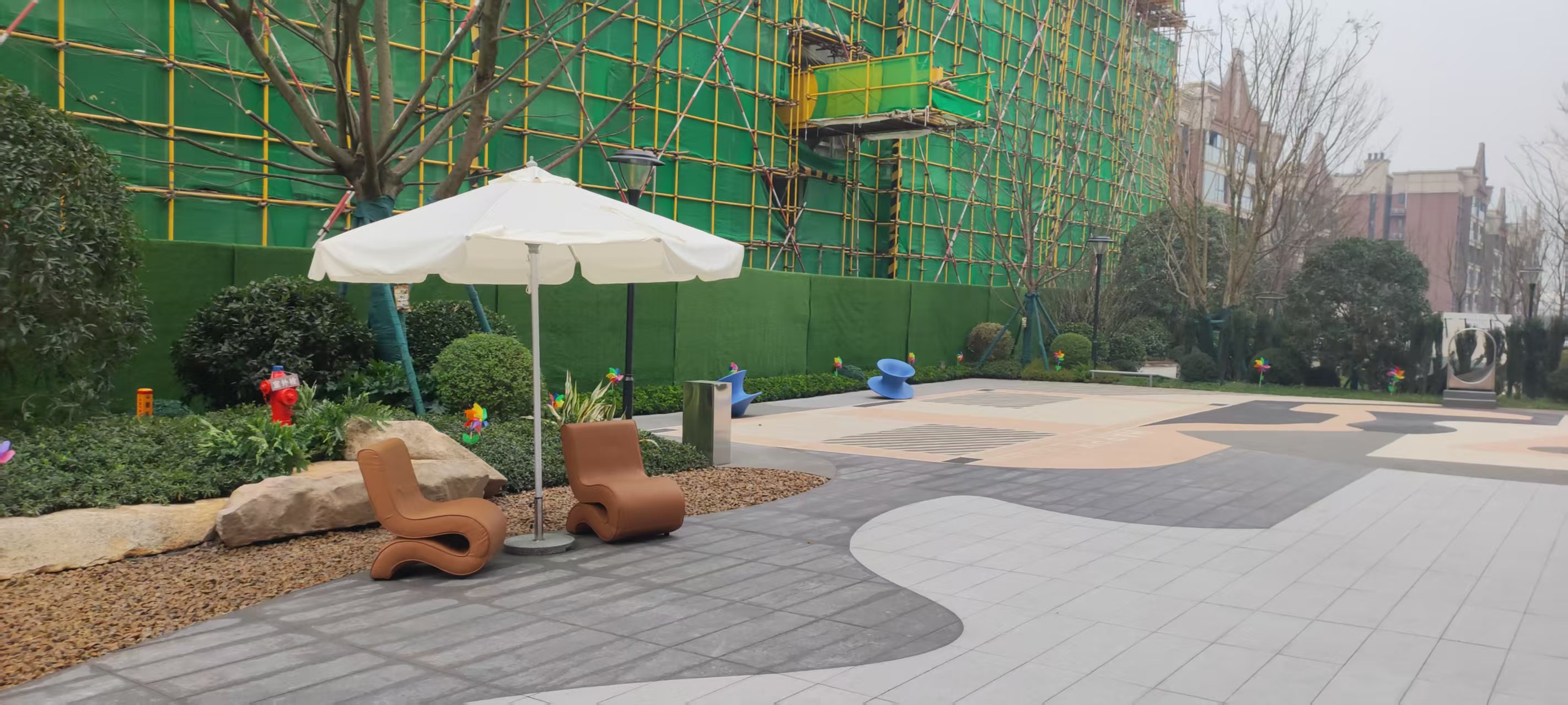 中承园林项目增加游乐设施及小品